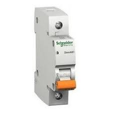 Schneider Electric DOMAE 1P 25A C 230V 4500A DISJONCTEUR